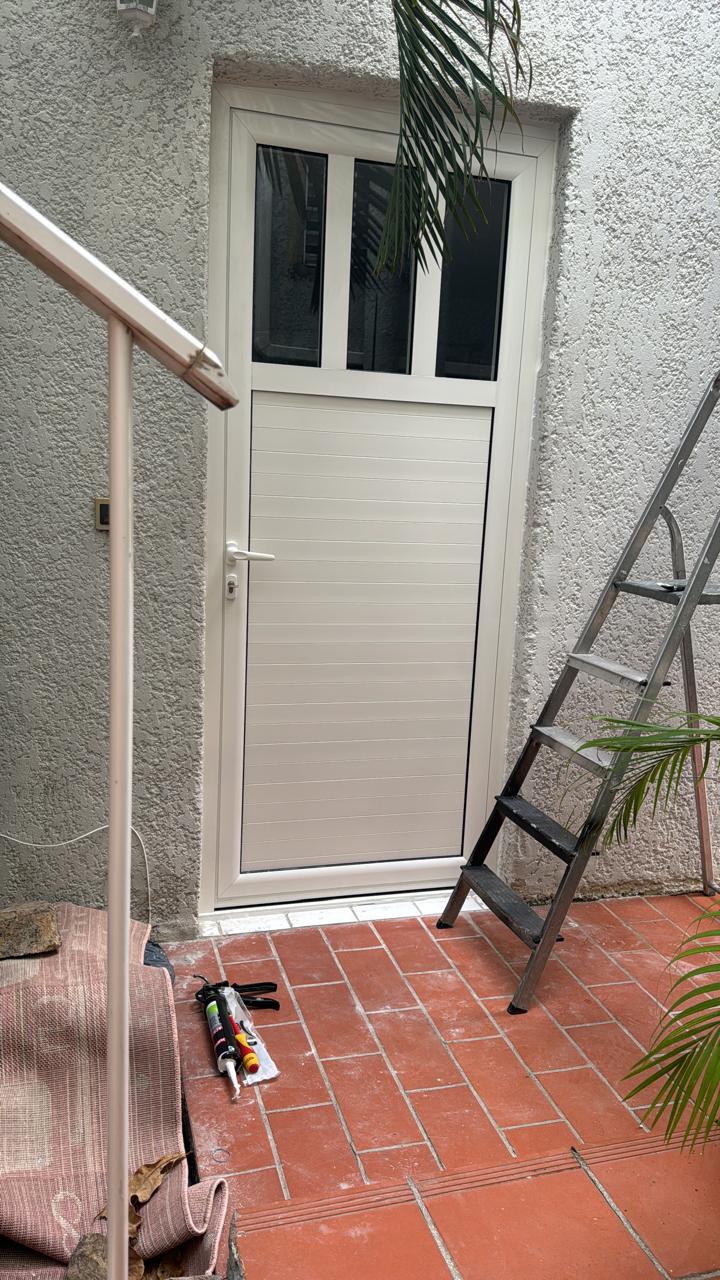 Glass-Top Door Installed