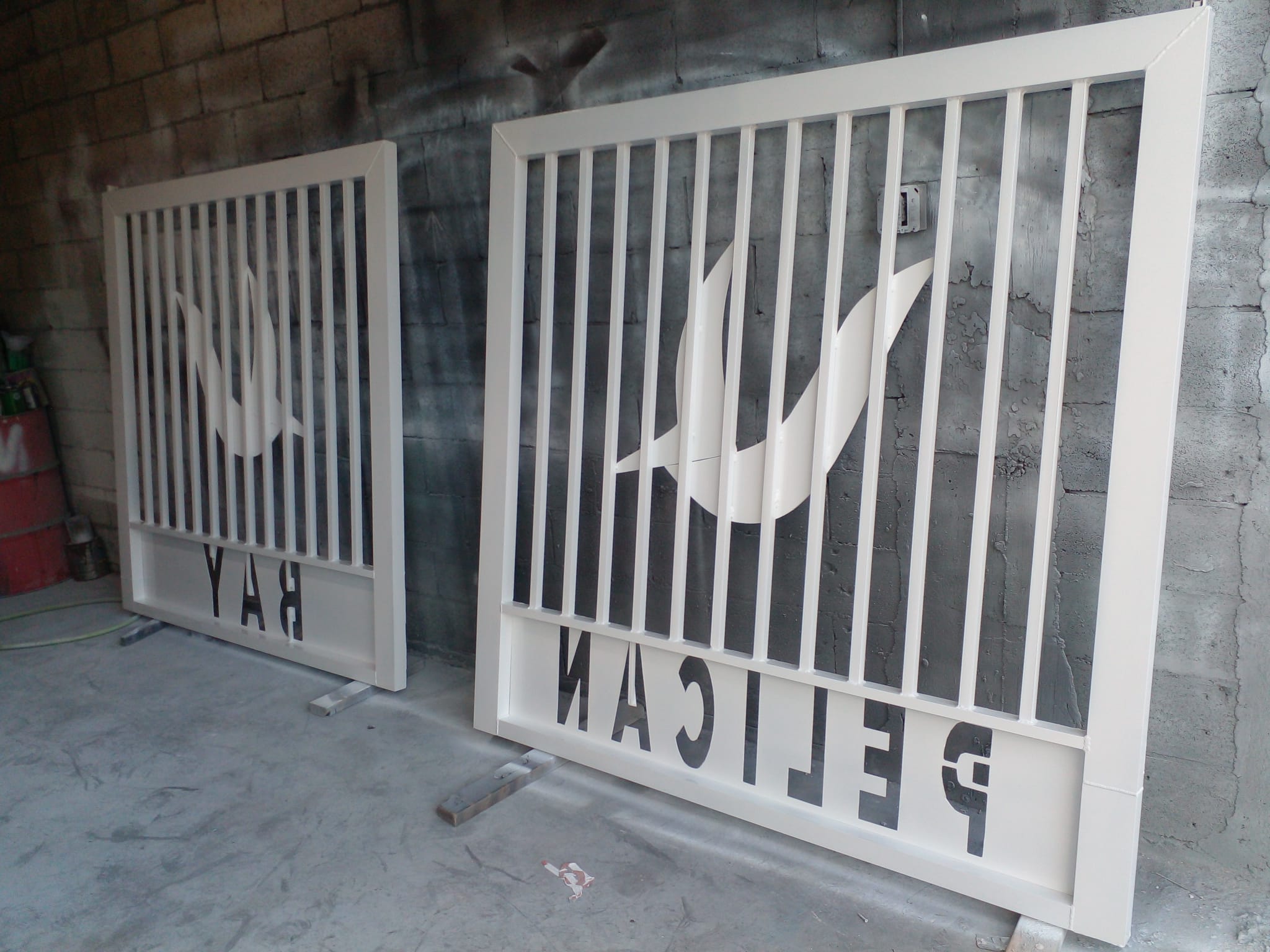 Pelican Bay Gate